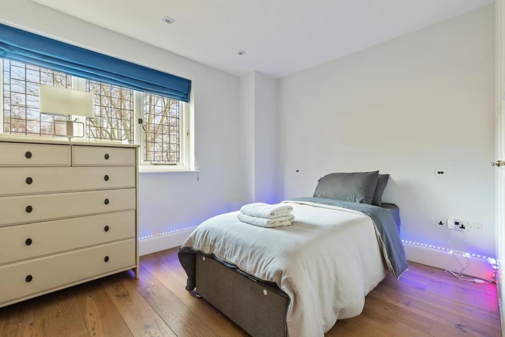 Luxury 3 Bed Flat In Kensington Διαμέρισμα Λονδίνο Εξωτερικό φωτογραφία