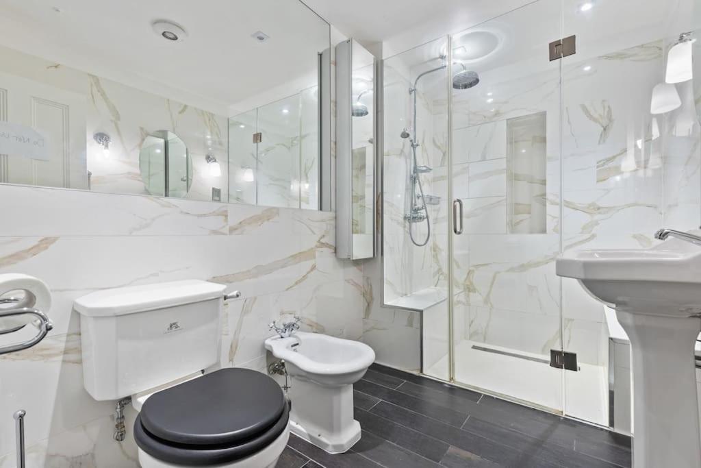Luxury 3 Bed Flat In Kensington Διαμέρισμα Λονδίνο Εξωτερικό φωτογραφία