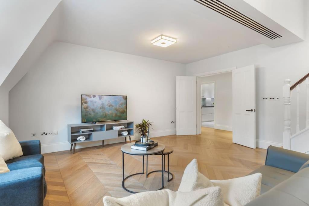 Luxury 3 Bed Flat In Kensington Διαμέρισμα Λονδίνο Εξωτερικό φωτογραφία